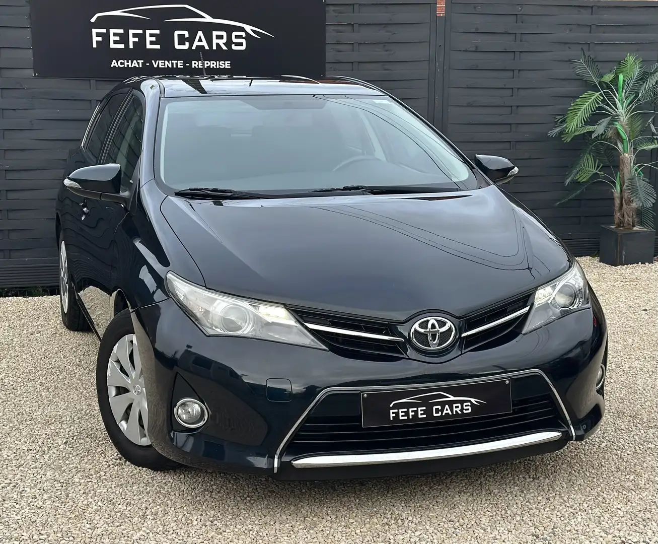 Toyota Auris Auris 1.4 D-4D Dynamic / 1er propriétaire / carne Schwarz - 2