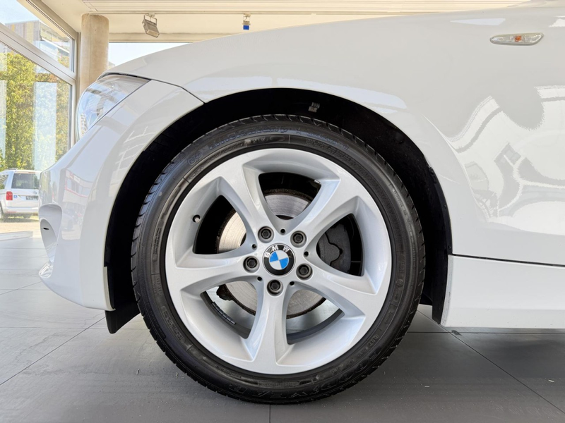 BMW 118 1 Cabrio 118 i Klima Einparkhilfe Sitzheizung — photo 6