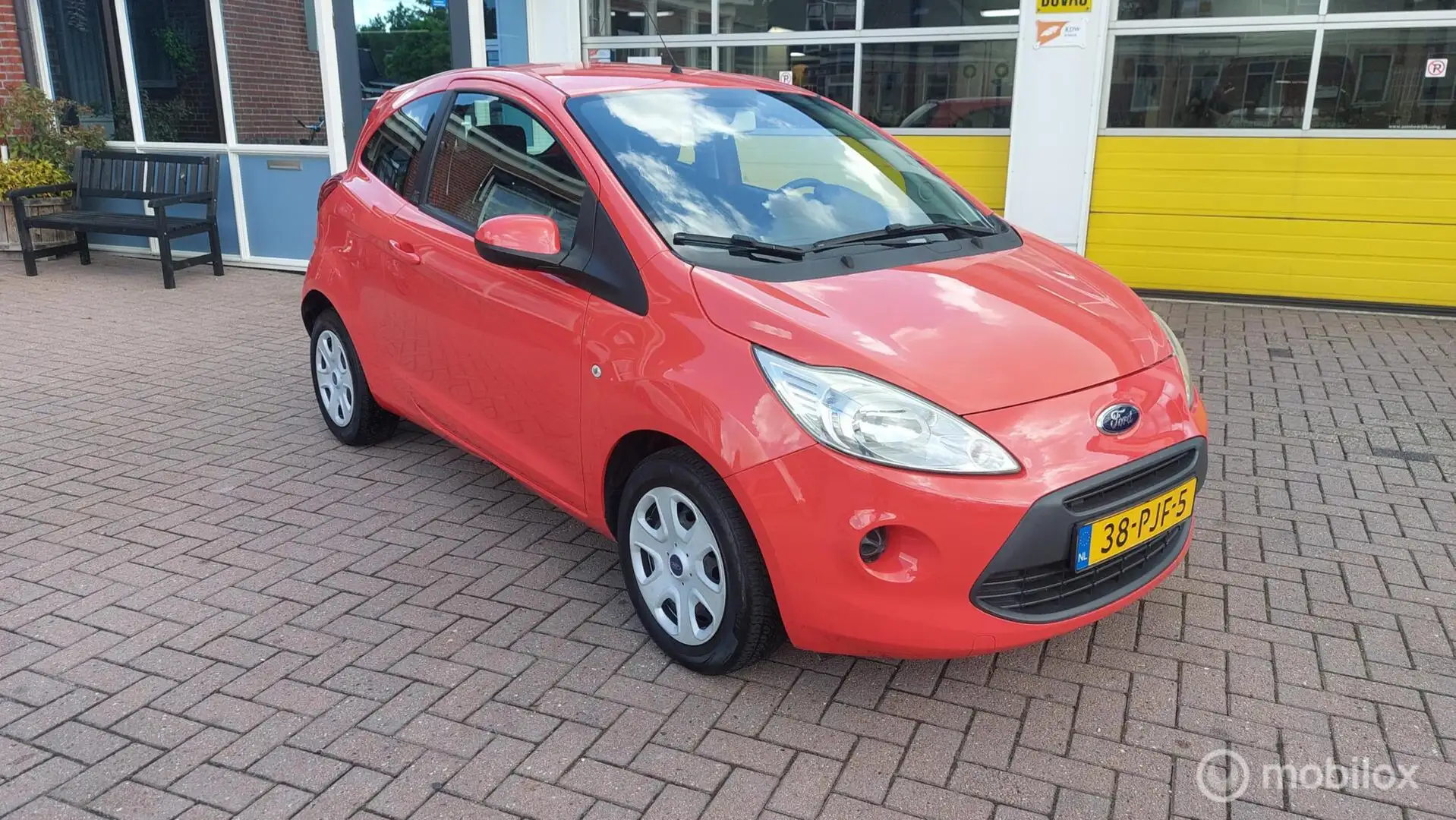 Ford Ka/Ka+ 1.2 Comfort start/stop Rood - 1