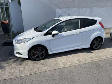 Fiesta 1.6 EcoBoost mit Leder-Sport-Paket ST