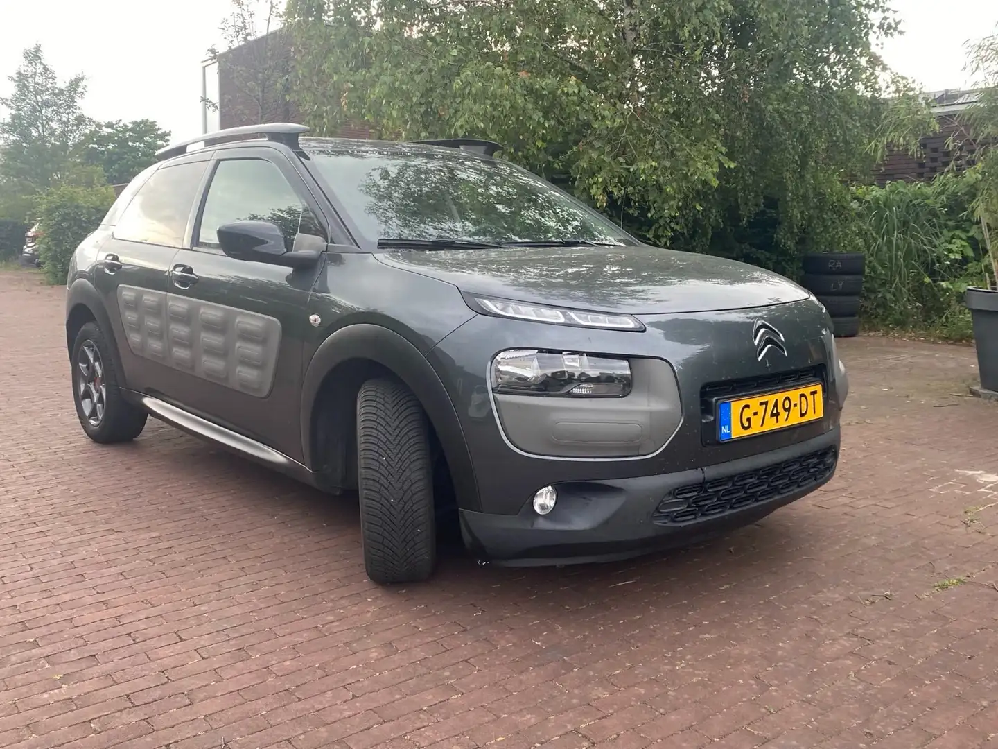 Citroen C4 Cactus C4 Cactus 1.2 PureT. Bns. Plus Grijs - 1