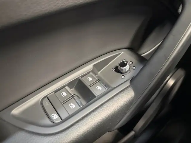 Audi Q5 view 26