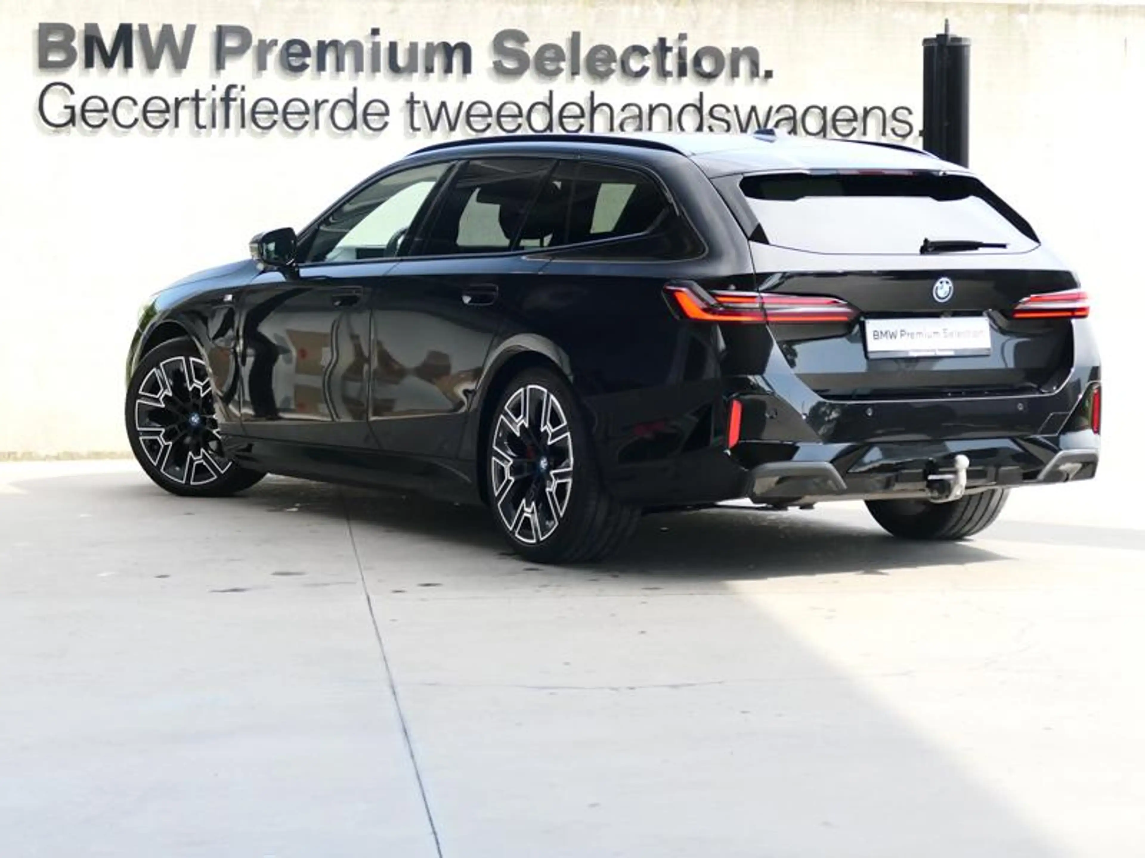 BMW 530 530e Touring M Sport PRO | PANO | DRIVE PRO — photo 5
