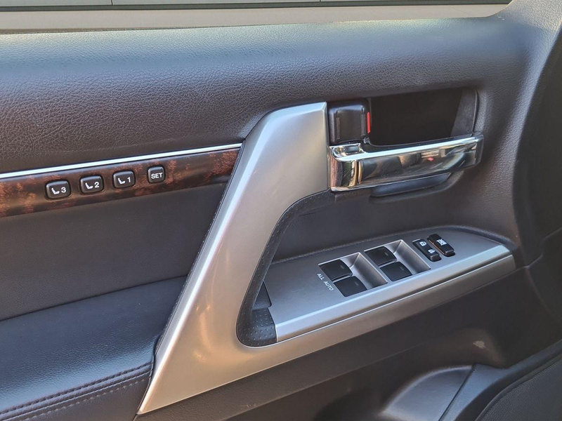 Toyota Land Cruiser 200 V8 4.5 Executive+Leder+AVS+AHK — photo 14