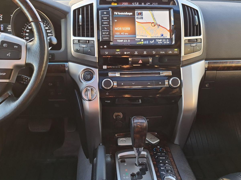 Toyota Land Cruiser 200 V8 4.5 Executive+Leder+AVS+AHK — photo 13