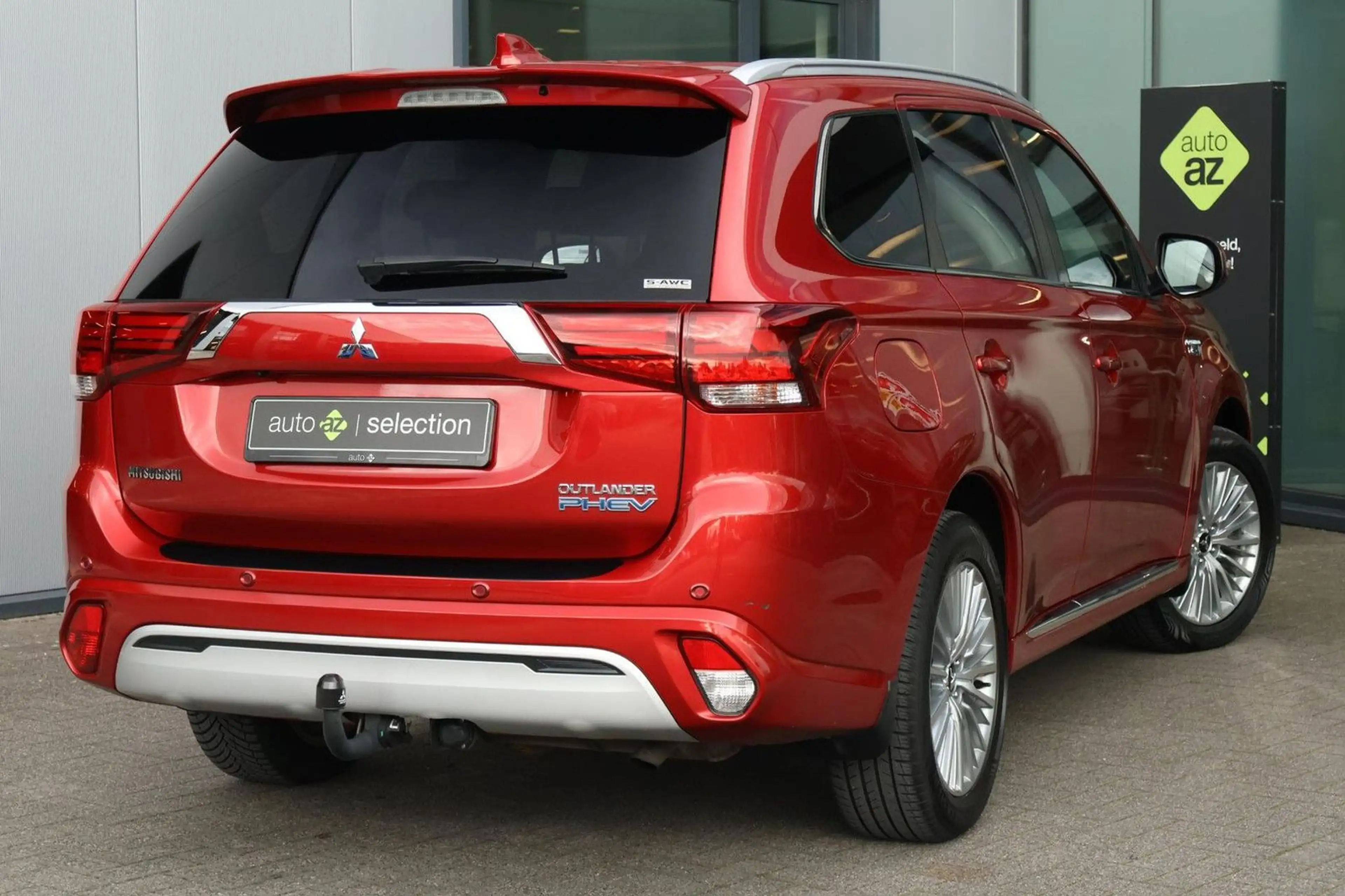Mitsubishi Outlander 2.4 PHEV S-Edition / Pano / Stuur en s — photo 2