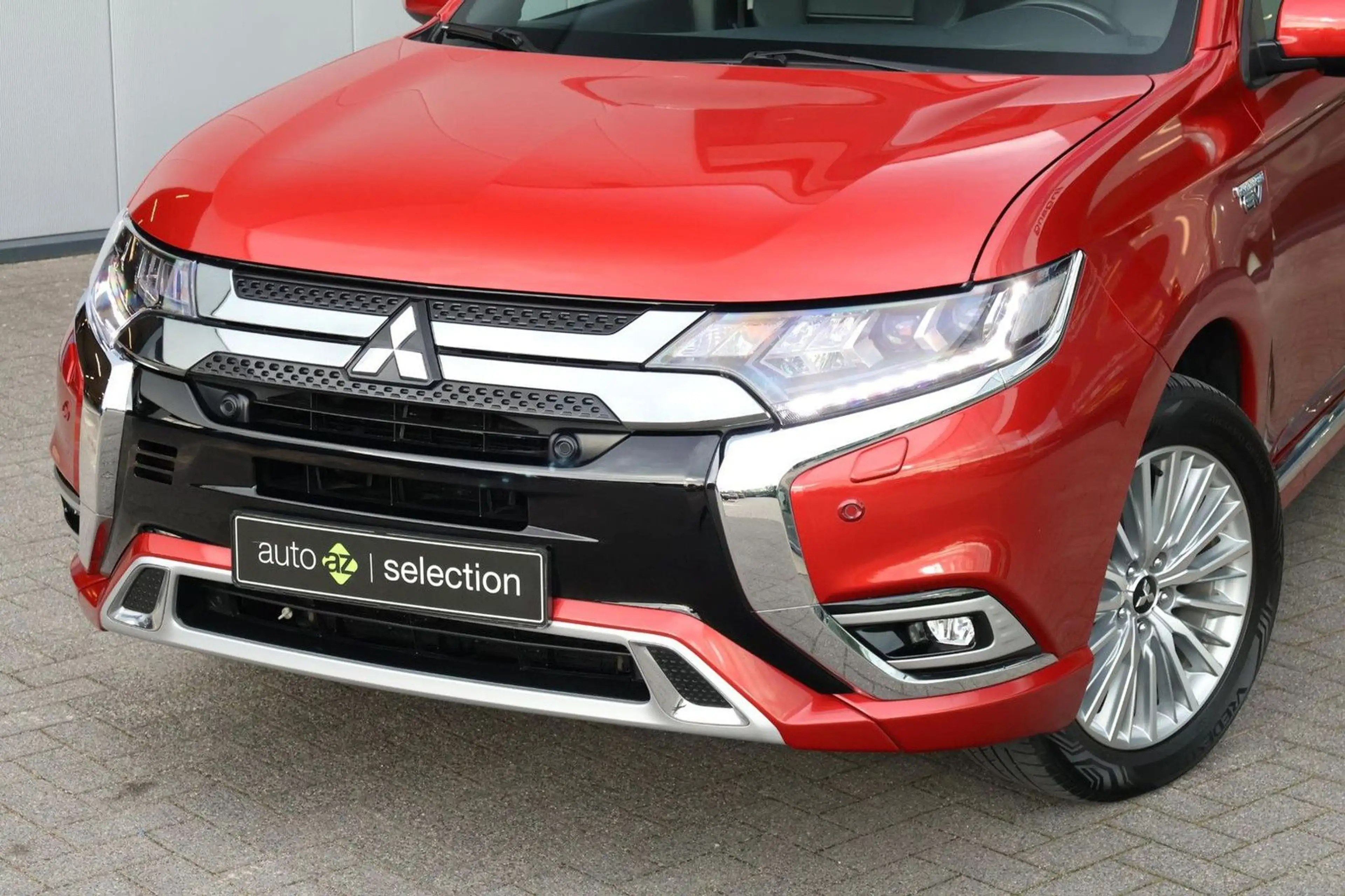 Mitsubishi Outlander 2.4 PHEV S-Edition / Pano / Stuur en s — photo 3