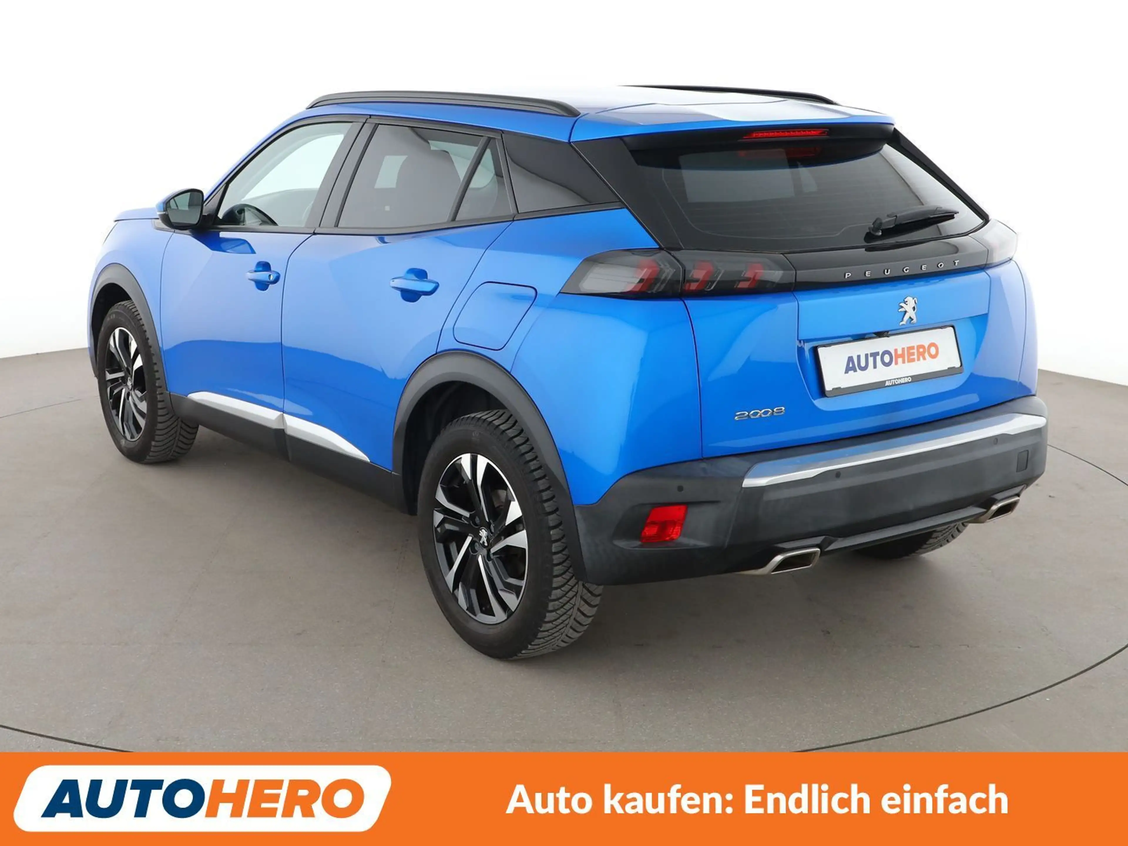 Peugeot 2008 1.2 PureTech Allure*NAVI*TEMPO*CAM*PDC*SHZ* — photo 4