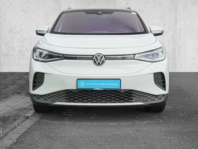 Volkswagen ID.4 view 3