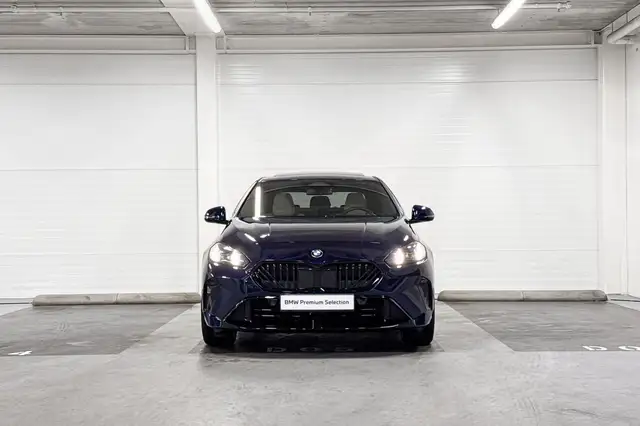 BMW 2 Series view 6