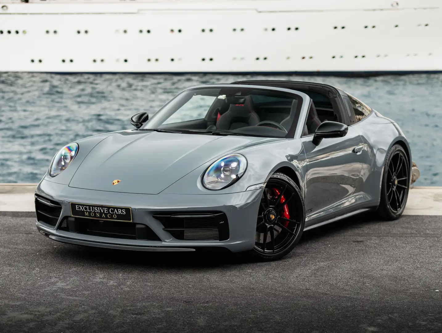 Porsche 911 TYPE 992 TARGA 4 GTS PDK 480 CV Gris - 1