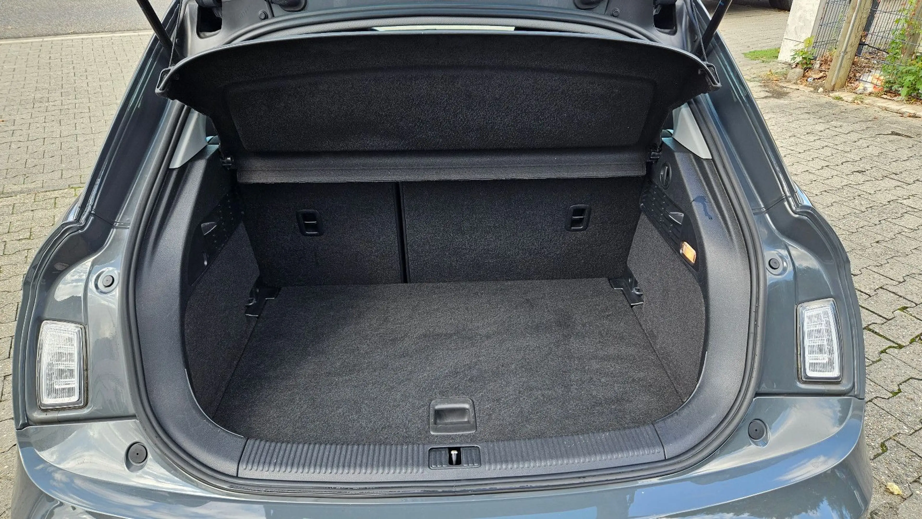 Audi A1 Sportback 1,4 TDI design — photo 5