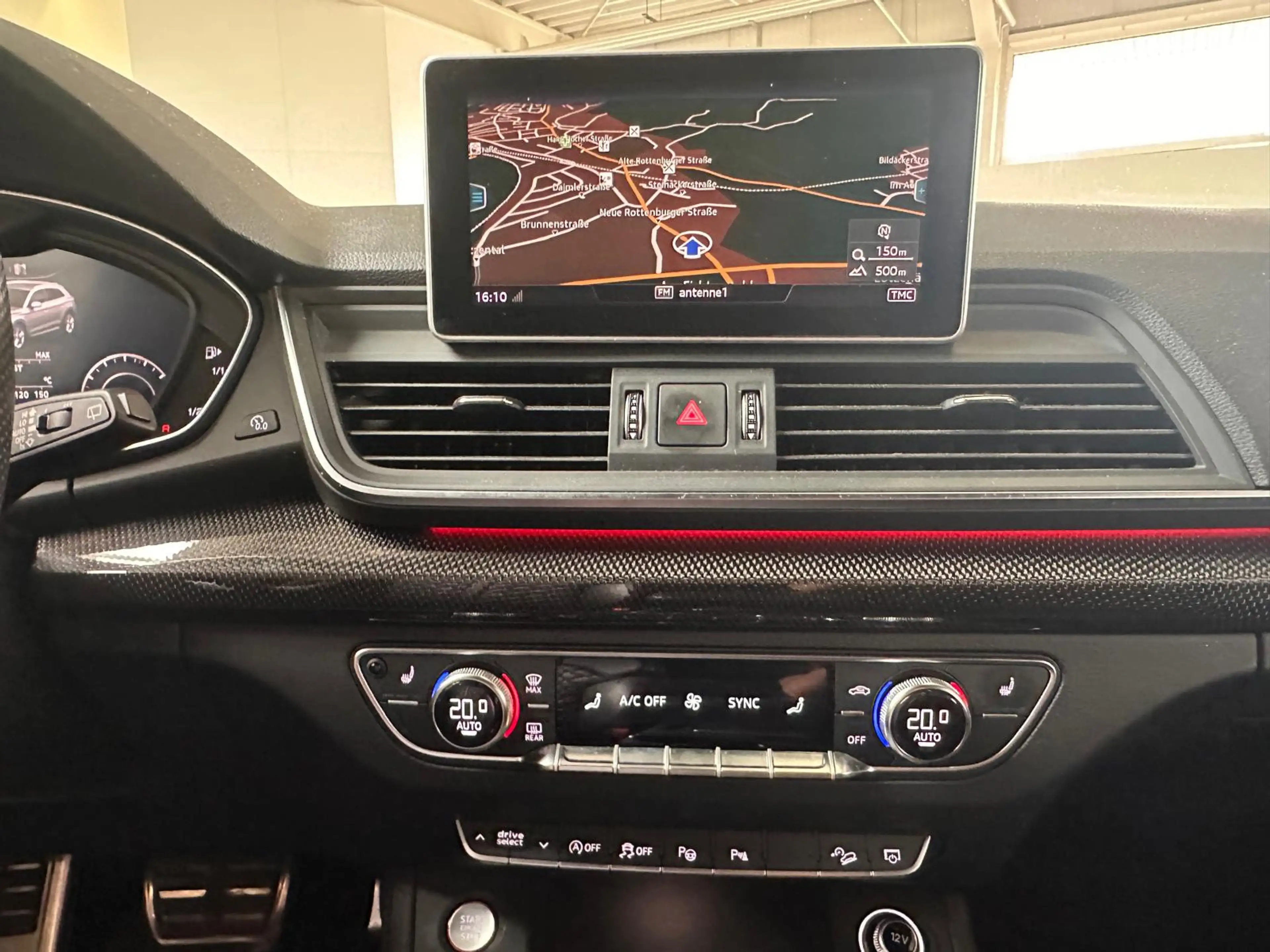 Audi SQ5 3.0 TFSI quattro AHK Matrix Dynamiklenk. ACC — photo 12