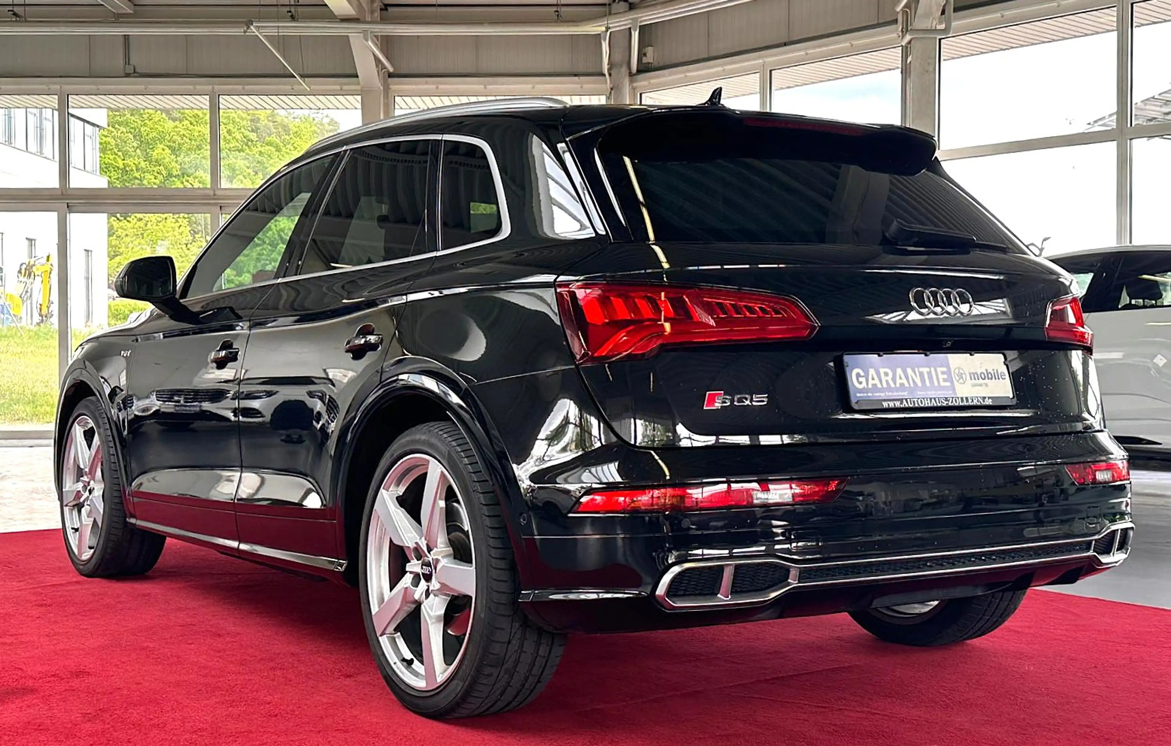 Audi SQ5 3.0 TFSI quattro AHK Matrix Dynamiklenk. ACC — photo 5