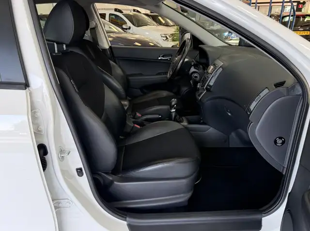 Hyundai I30 view 19