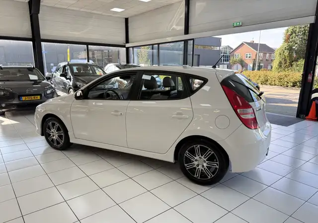 Hyundai I30 view 11