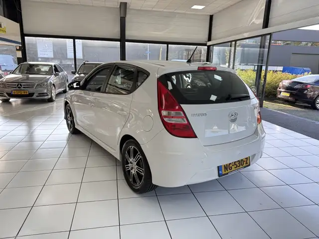 Hyundai I30 view 13