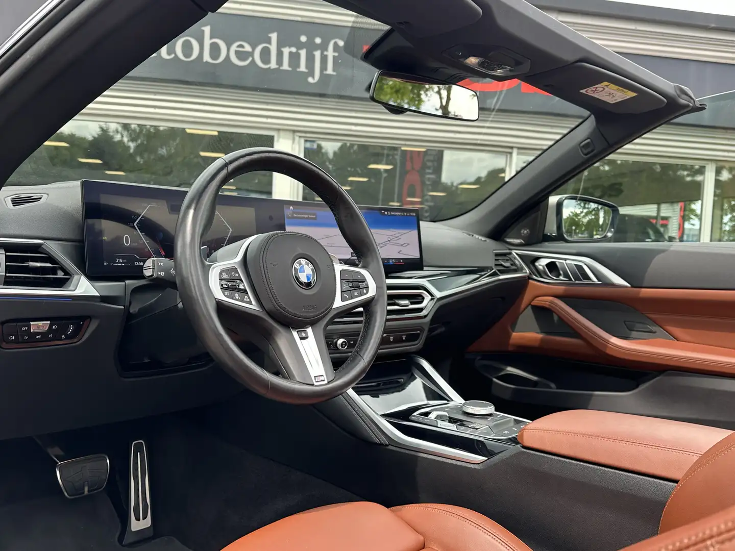 BMW 440 4-serie Cabrio M440i xDrive | Individual | CoPilot Negro - 2