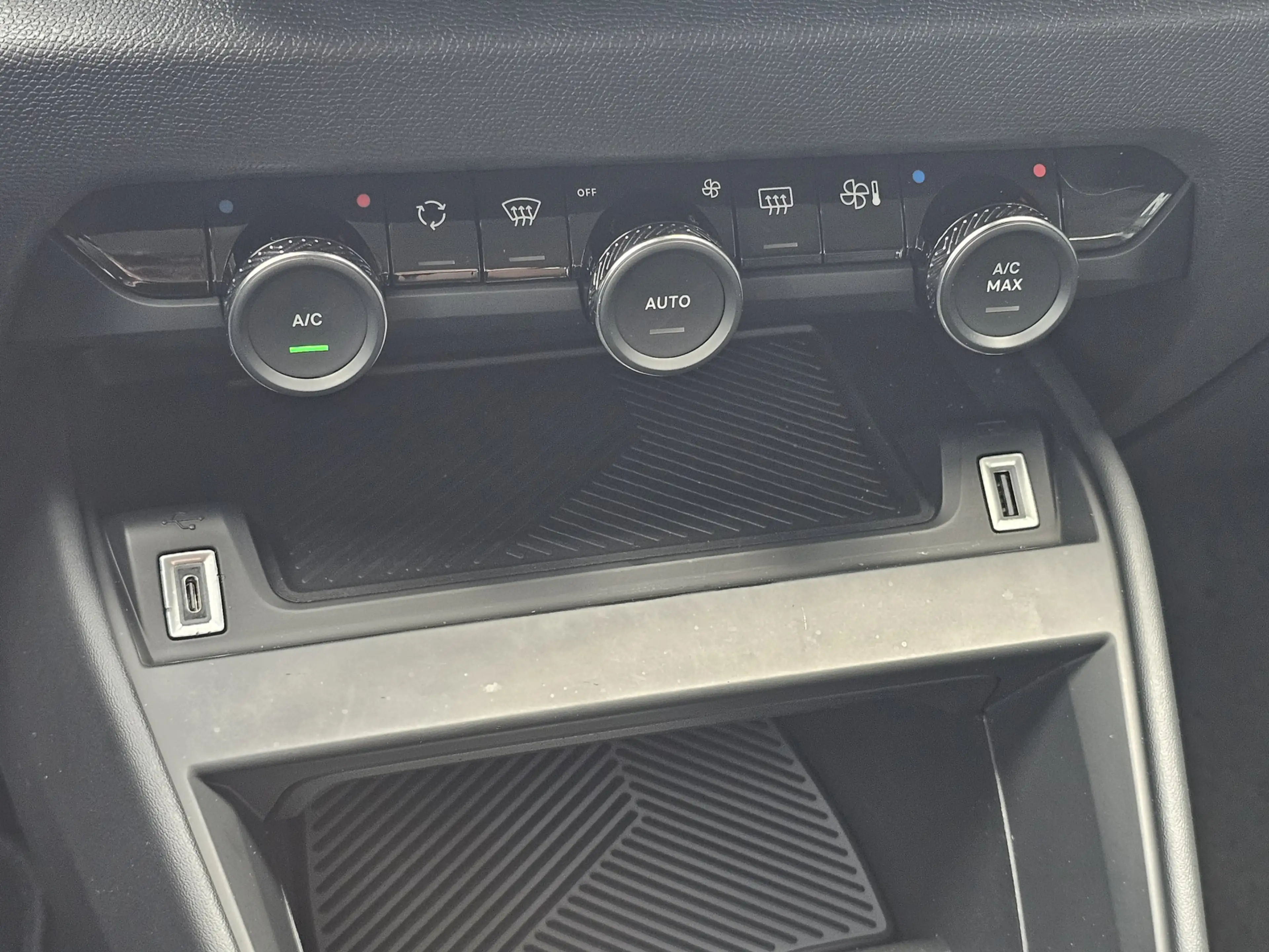 Citroen C4 1.2 Puretech Shine | Automaat | LED | Trekhaak | H — photo 43