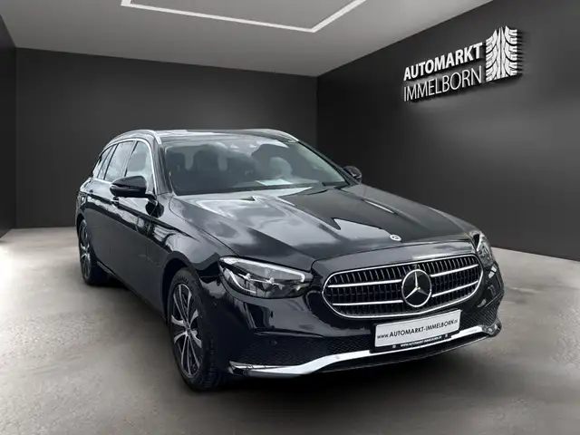 Mercedes-Benz E-Class view 2