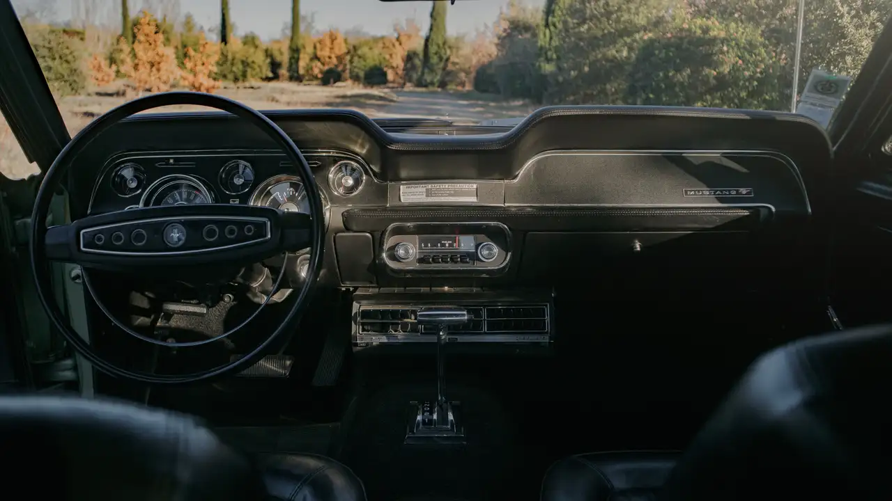 Ford Mustang Coupé, foto 3