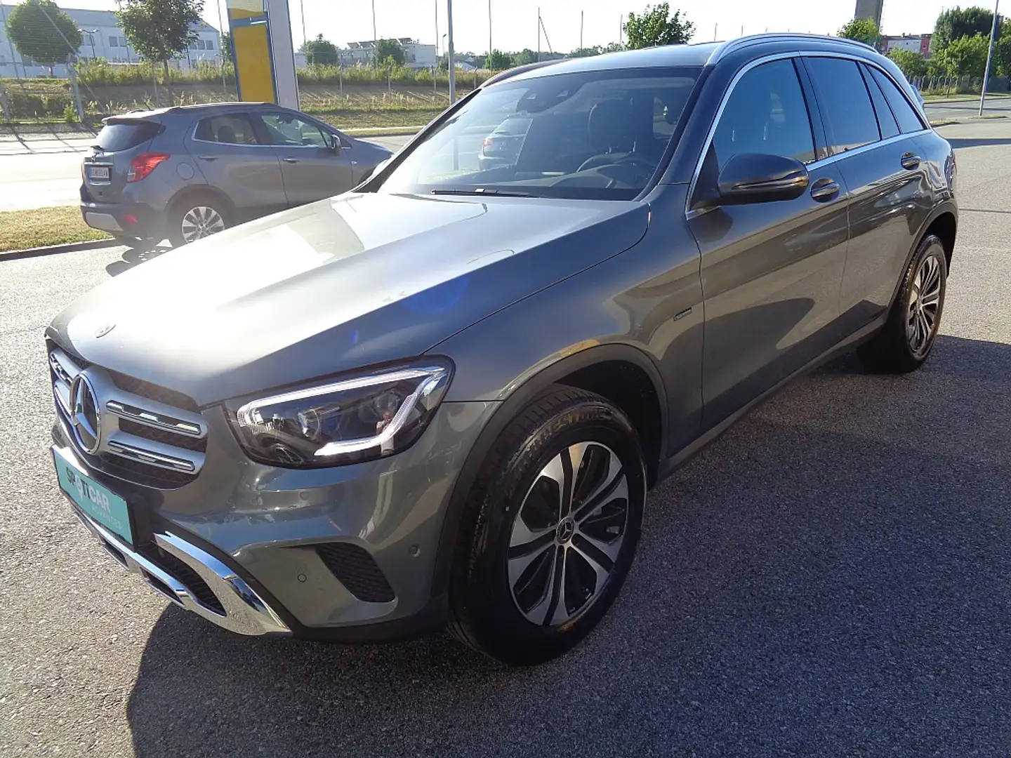 Mercedes-Benz GLC 300 e PHEV 4Matic Grau - 1