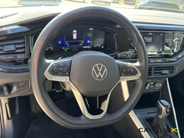 Volkswagen Polo view 14