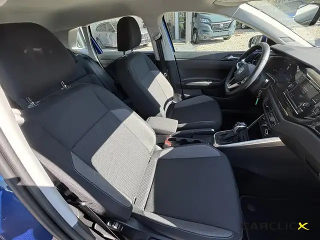 Volkswagen Polo view 9