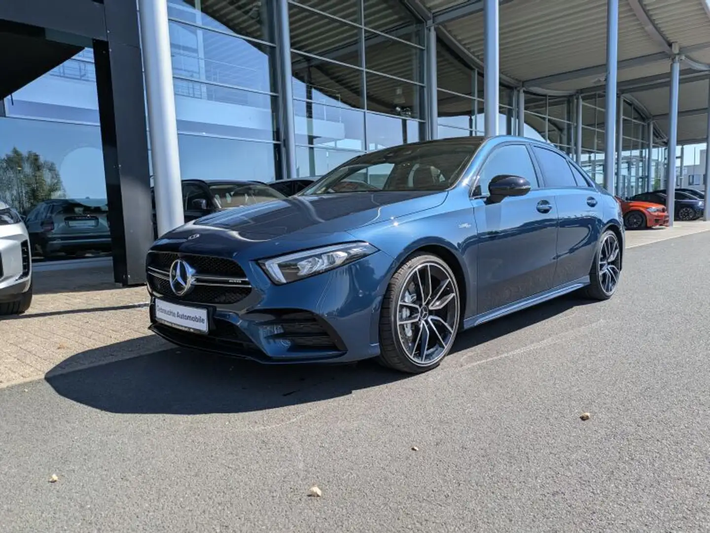 Mercedes-Benz A 35 AMG AMG A 35 Limousine AMG Night Paket. Blau - 2