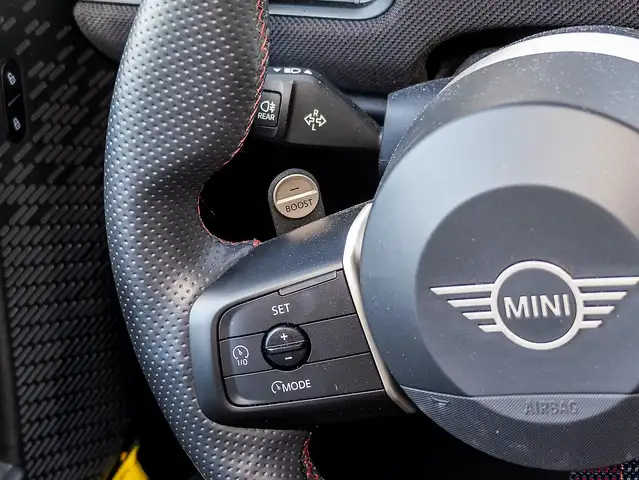 Mini Cooper Cooper view 10