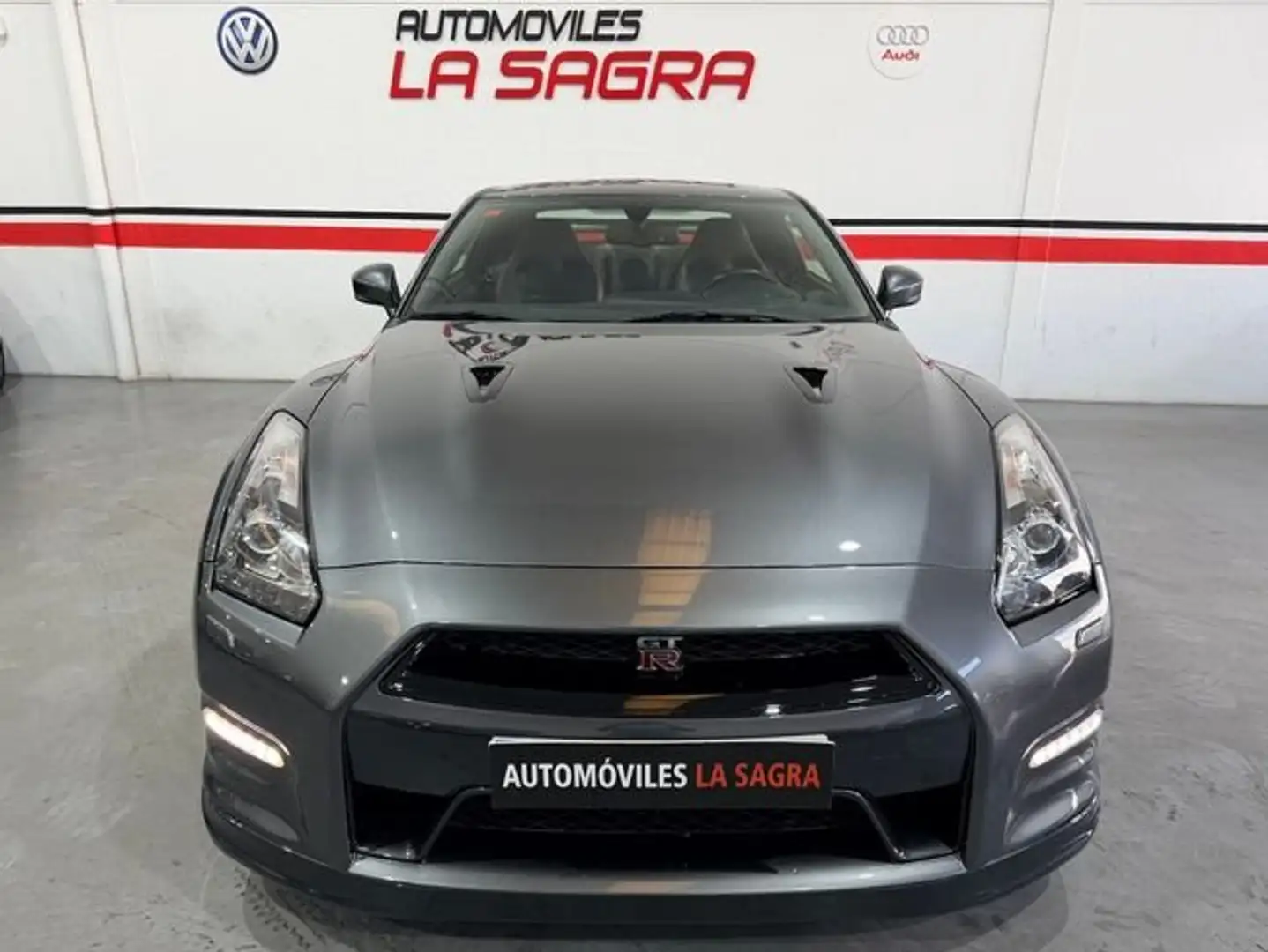 Nissan GT-R 550cv Gris - 2