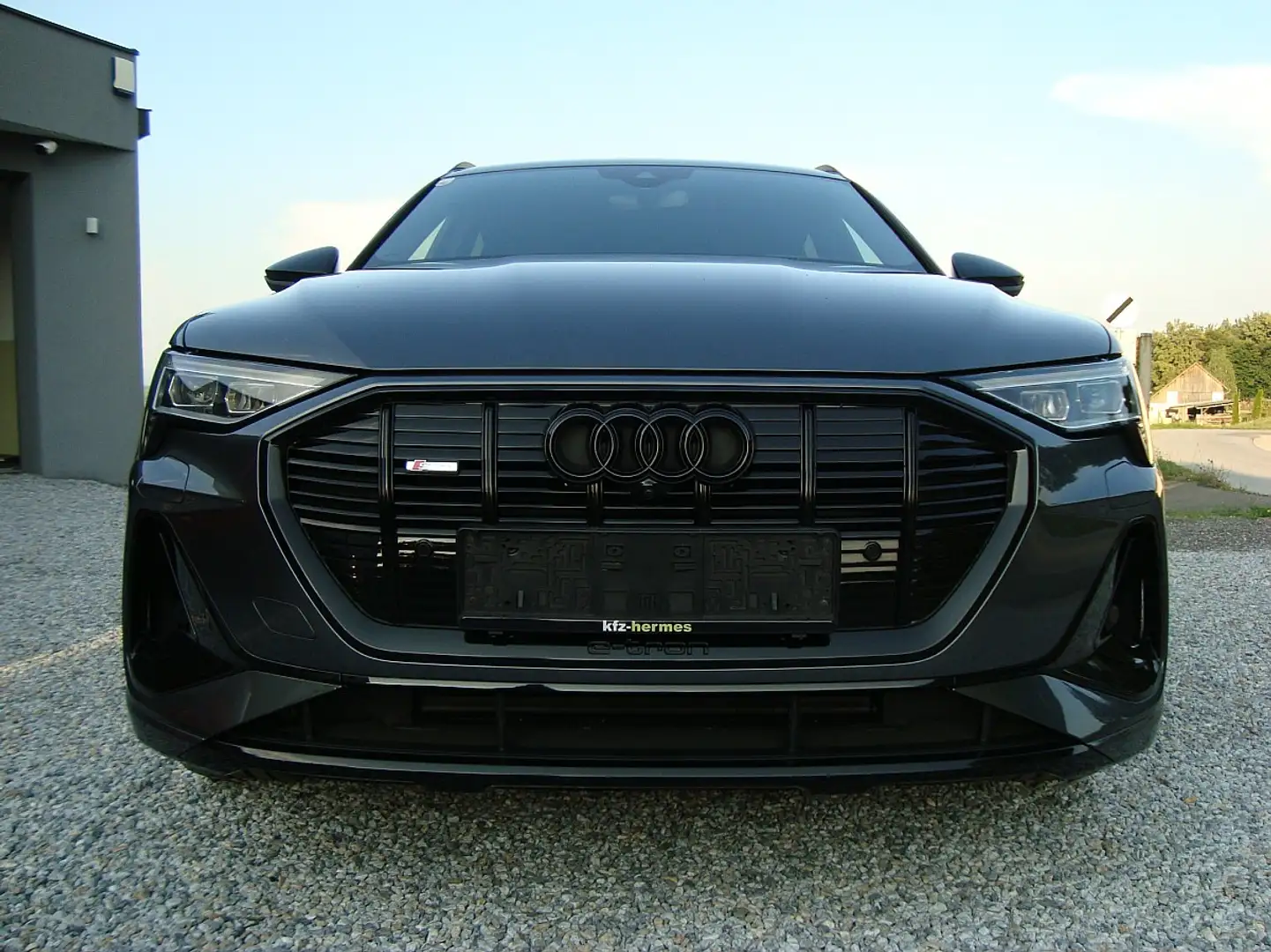 Audi e-tron 55 quattro Garantie Mod 22 Richtig Voll !! Grau - 1