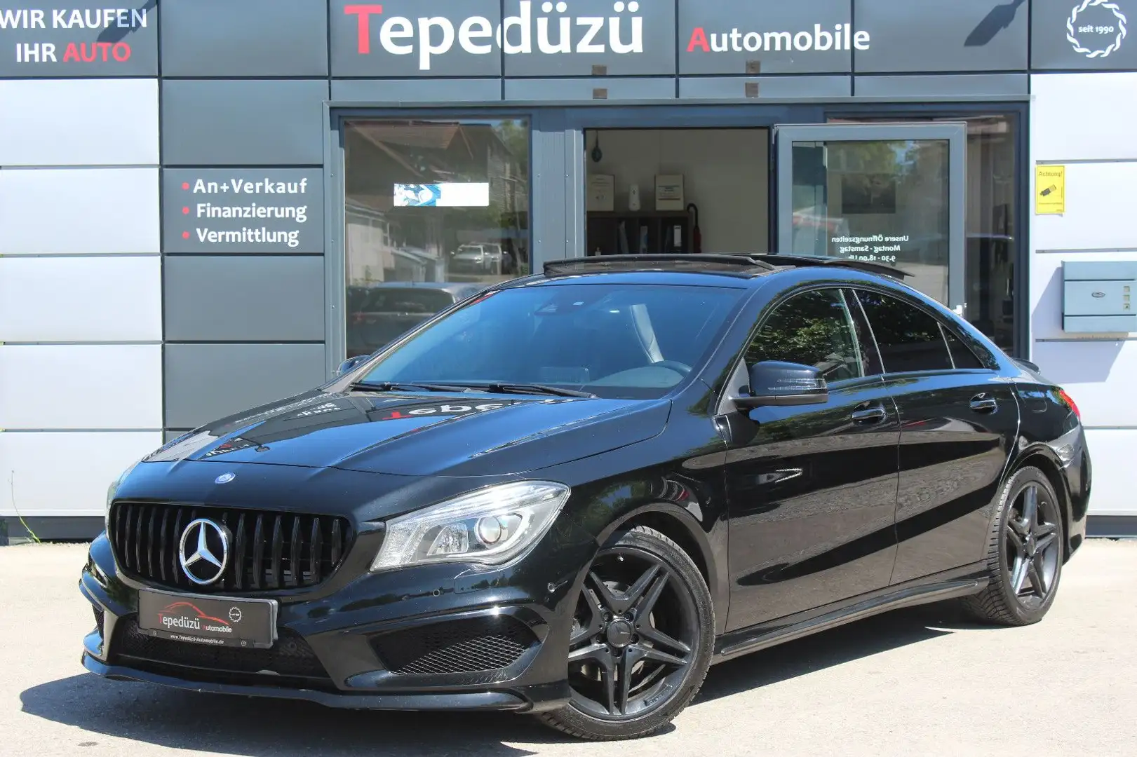 Mercedes-Benz CLA 200 AMG LINE*PANO*BI-XENON*NAVI*ALCANTARA* Zwart - 1