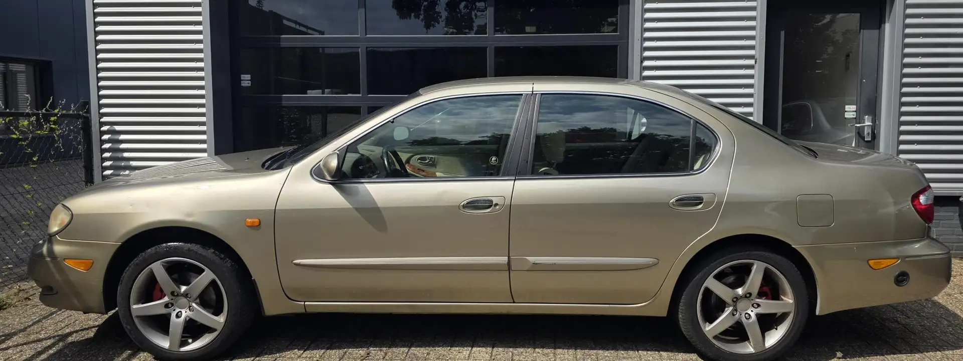 Nissan Maxima QX 3.0 V6 Elegance **RIJDT EN SCHAKELT GOED!** Beige - 2