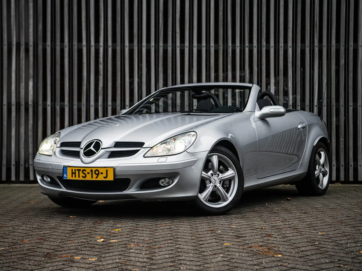 Mercedes-Benz SLK 350 | Youngtimer | V6 | Lage km! | Apk | Grijs - 1
