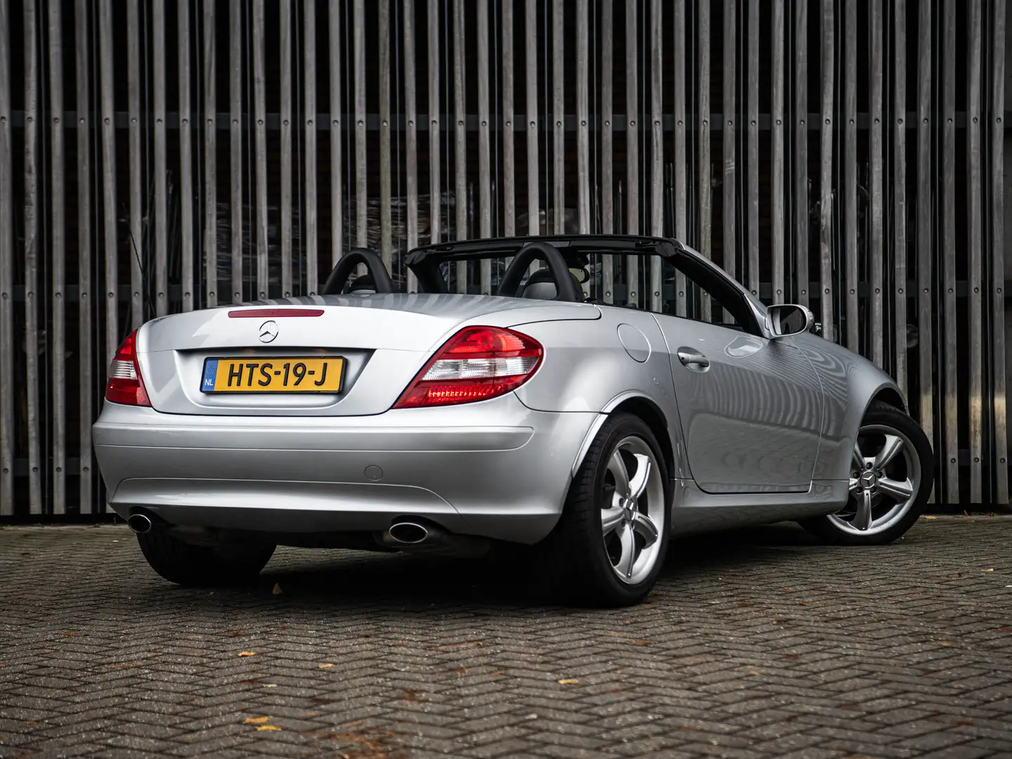 Mercedes-Benz SLK 350 | Youngtimer | V6 | Lage km! | Apk | Grijs - 2