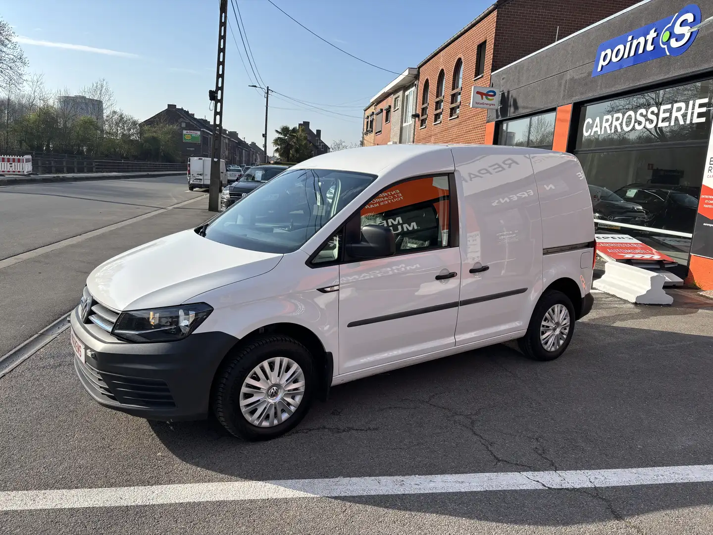 VOLKSWAGEN Caddy