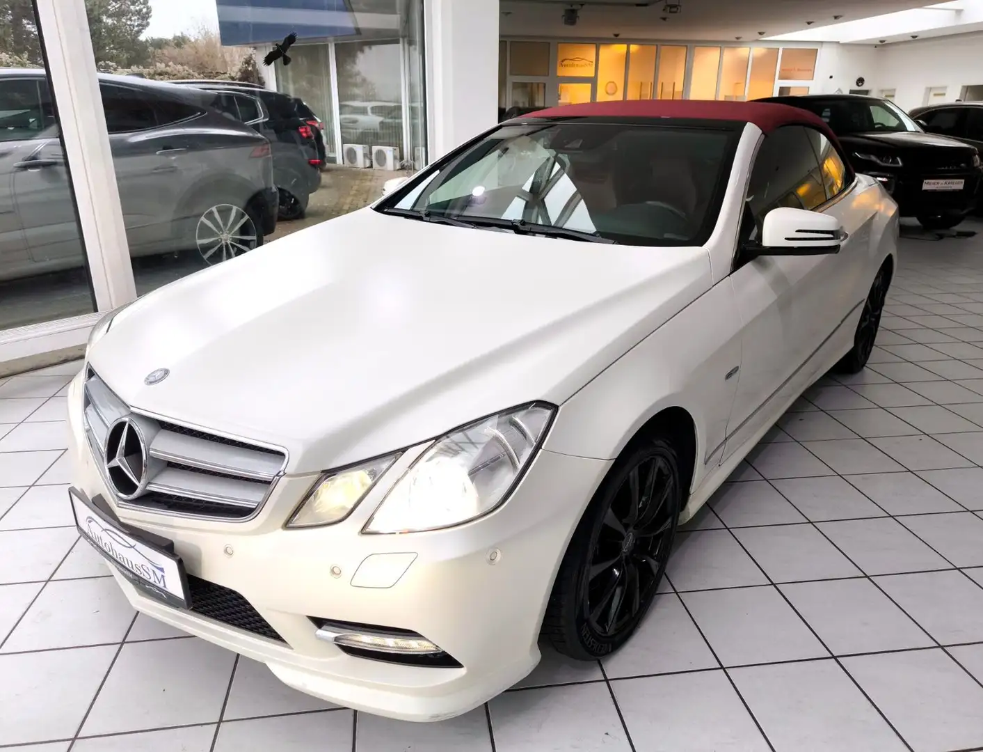 Mercedes-Benz E 350 CGI Cabrio*AMG Paket*Facelift* Weiß - 2
