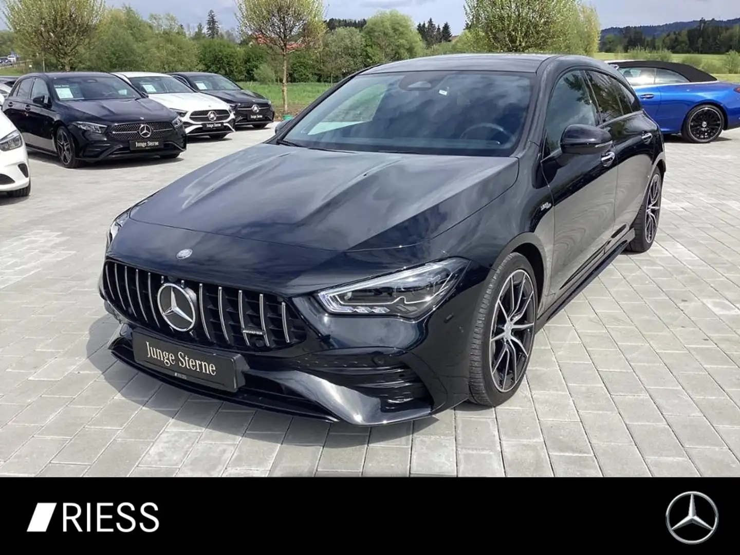 Mercedes-Benz CLA 35 AMG 4M SB Pano+Night+Burmester+Multib.+SH Schwarz - 1
