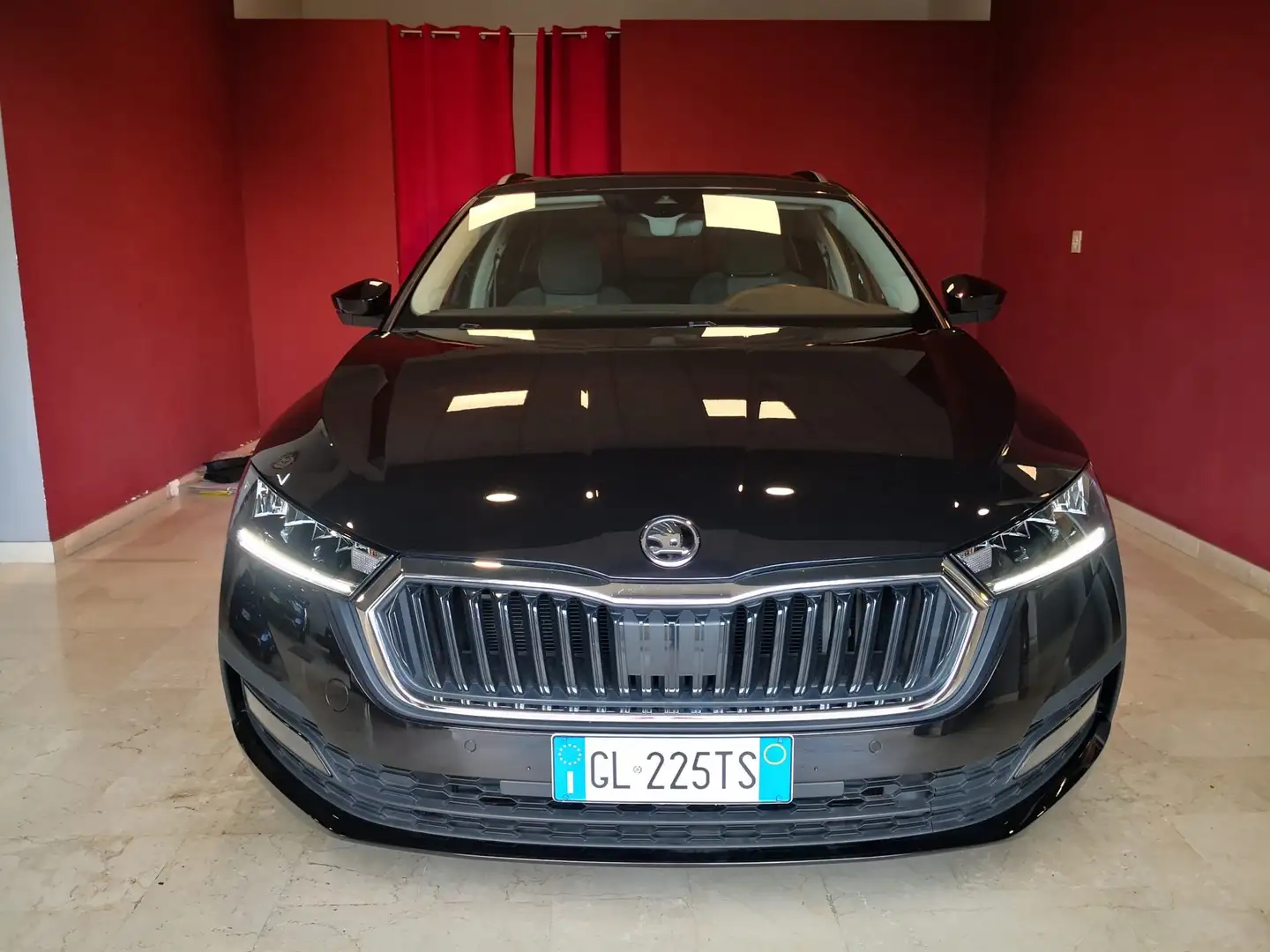 Skoda Octavia 2.0 TDI EVO DSG Wagon ***UNIPROPRIETARIO*** Nero - 2