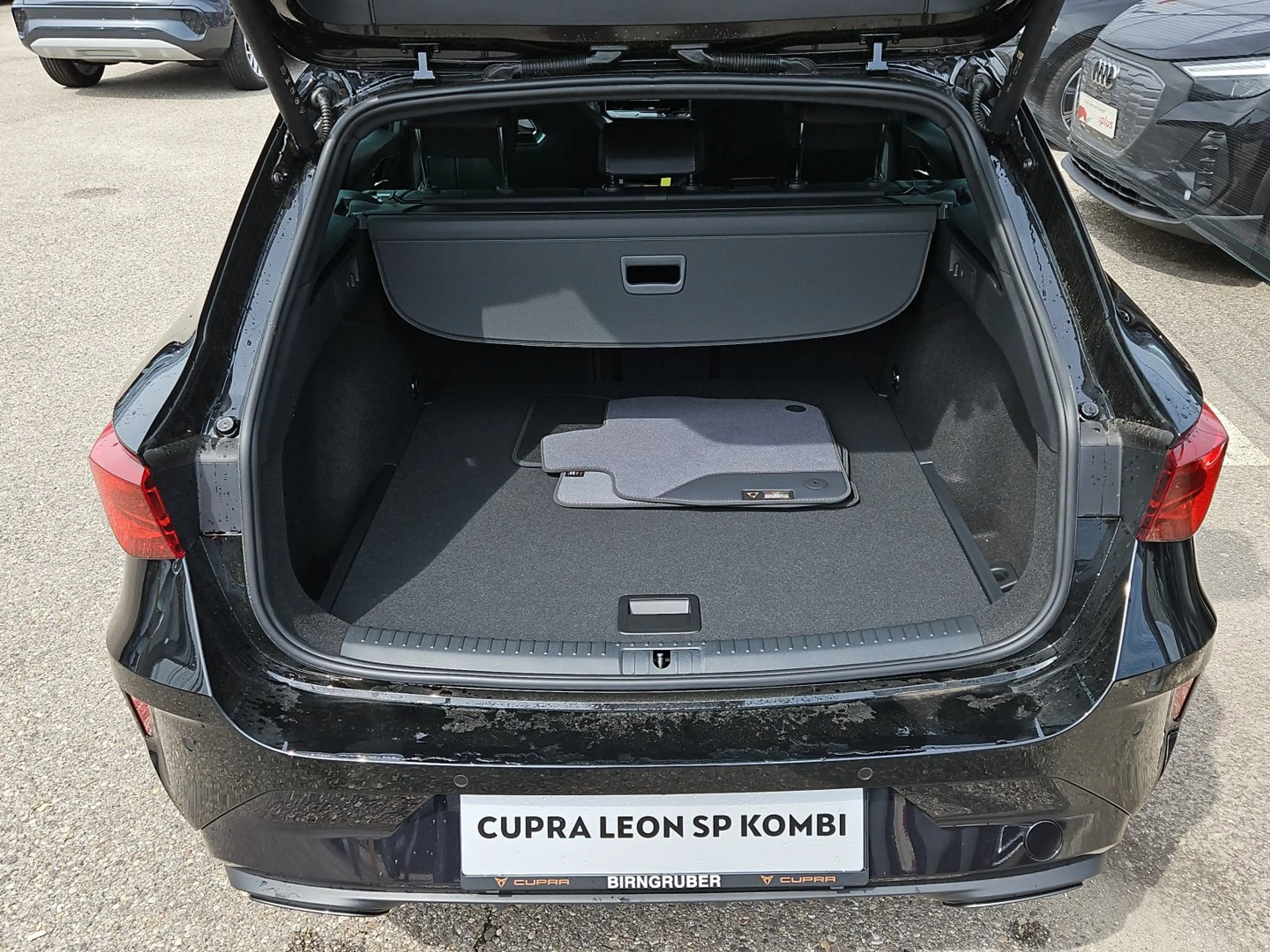 CUPRA Leon 1.5 eTSI DSG — photo 13