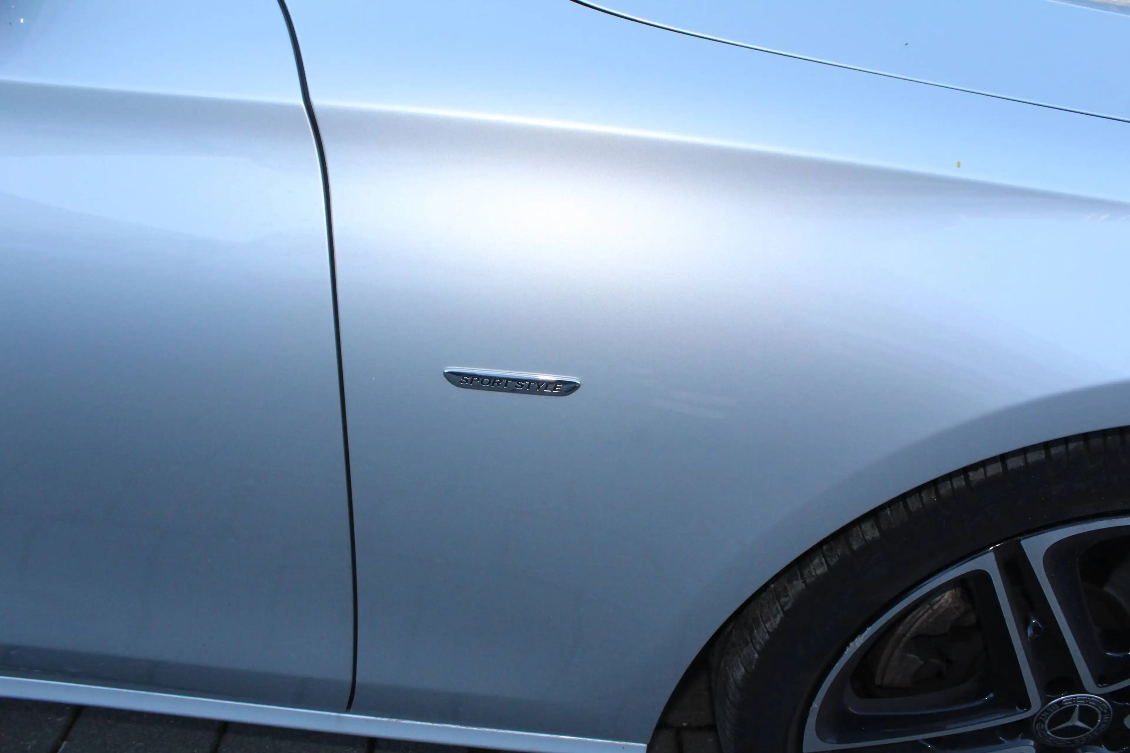 Mercedes-Benz E 220 E 220 d Kombi Sportstyle Burmaster Led Spurhalte. 360° Kamera — photo 9