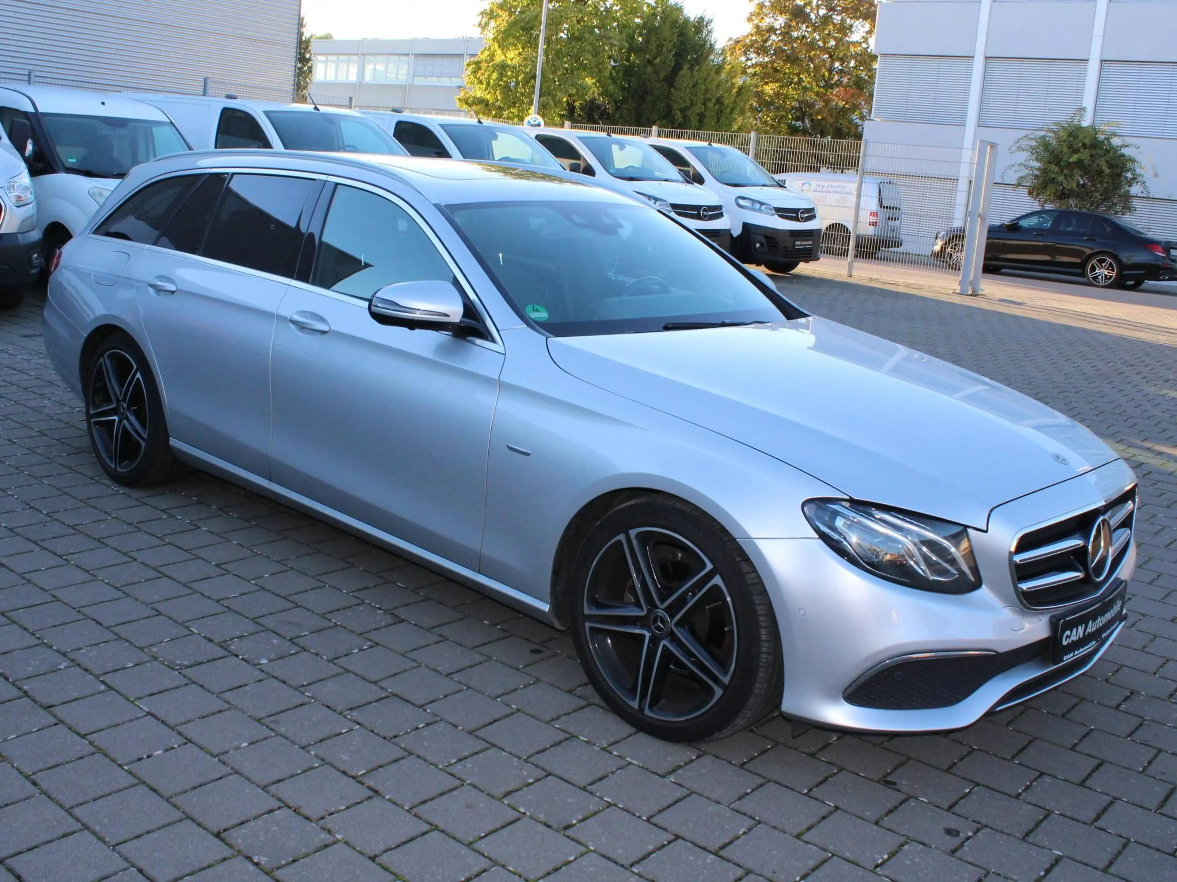 Mercedes-Benz E 220 E 220 d Kombi Sportstyle Burmaster Led Spurhalte. 360° Kamera