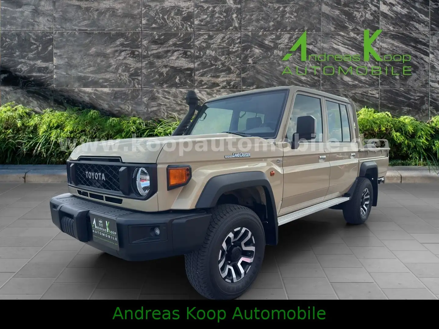 Toyota Land Cruiser GRJ 79 DC LX 40th Automatik SOFORT Beige - 1