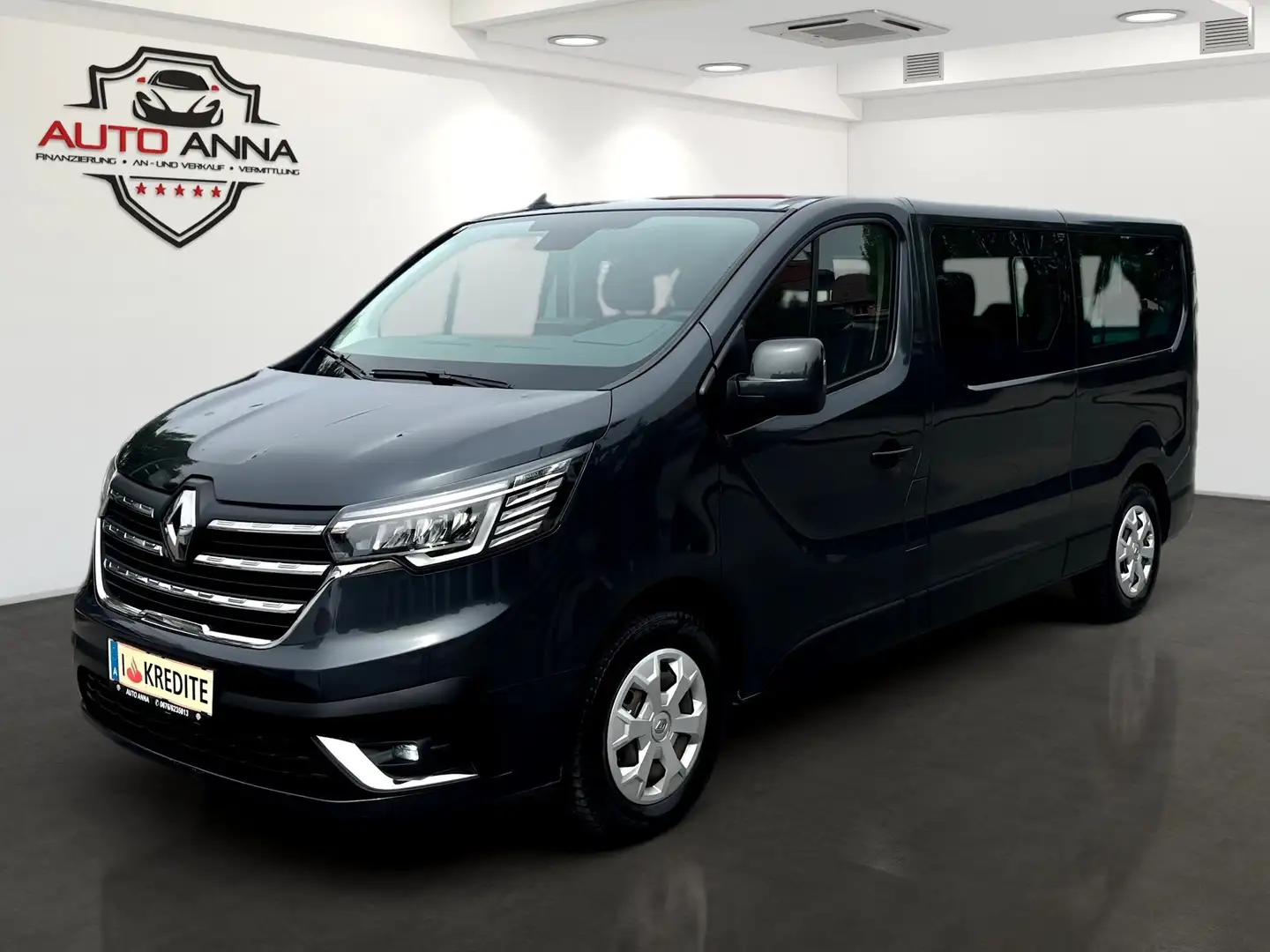 Renault Trafic Grand Passenger Bus dCi 150 Grau - 1