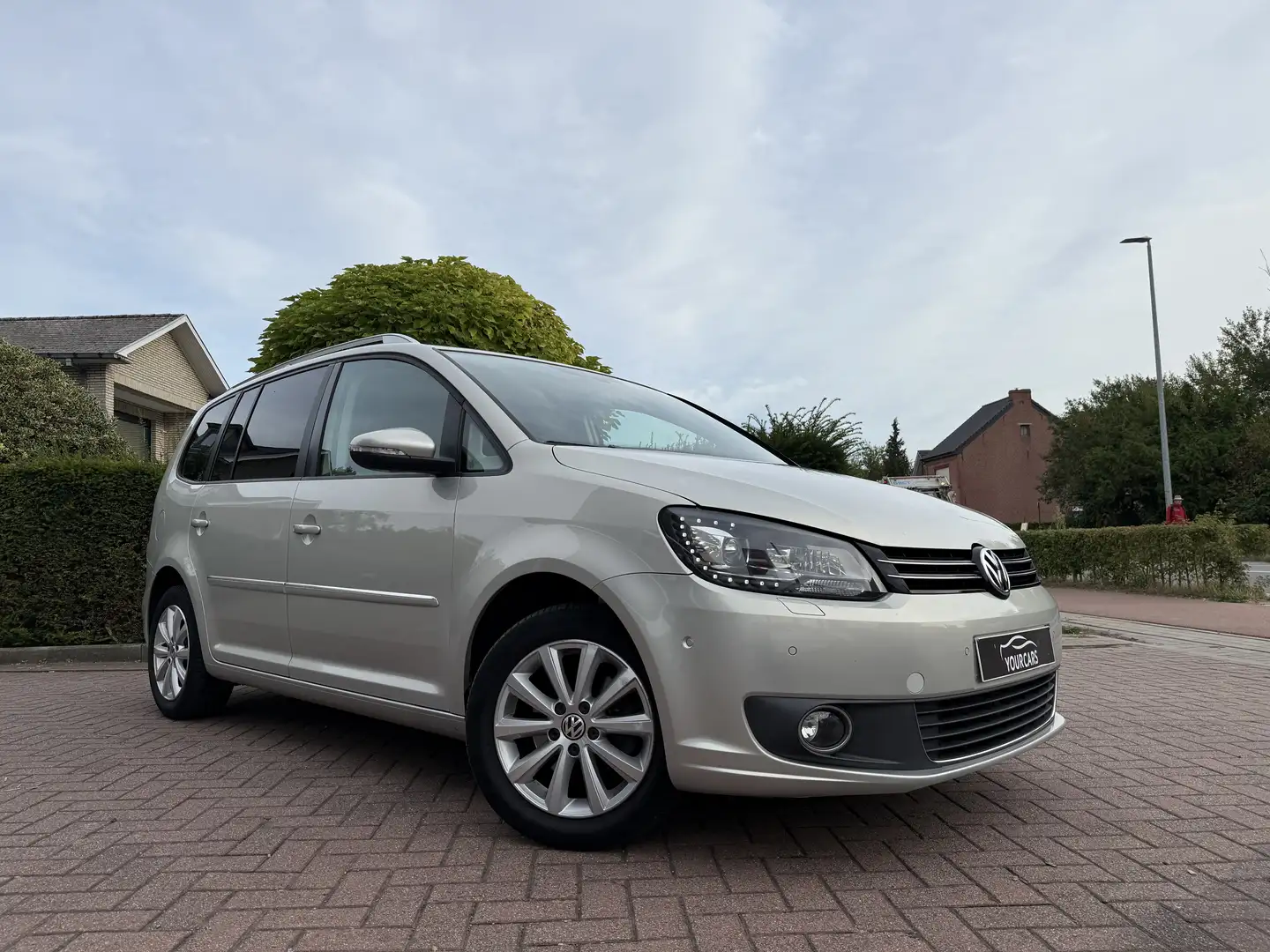 Volkswagen Touran Touran 1.4 TSI Highline DSG * XENON * GPS * CAMERA Beige - 2