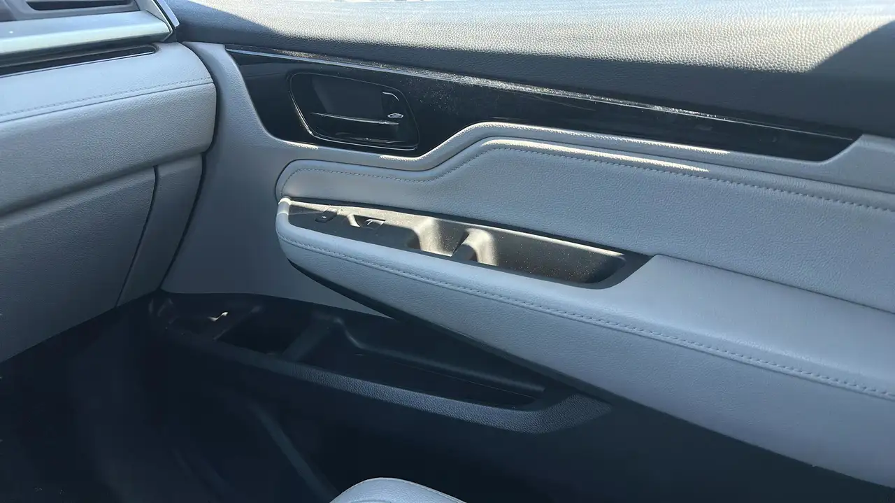 Honda Odyssey снимка Honda Odyssey