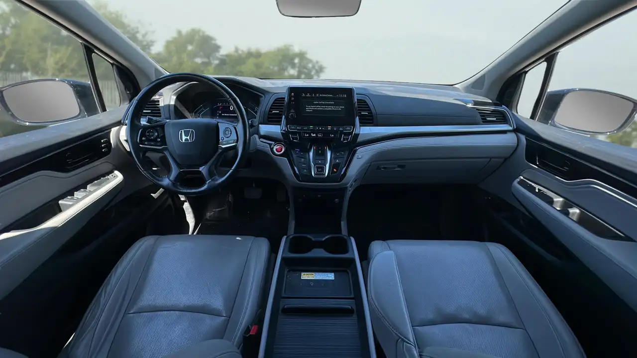 Honda Odyssey снимка Honda Odyssey