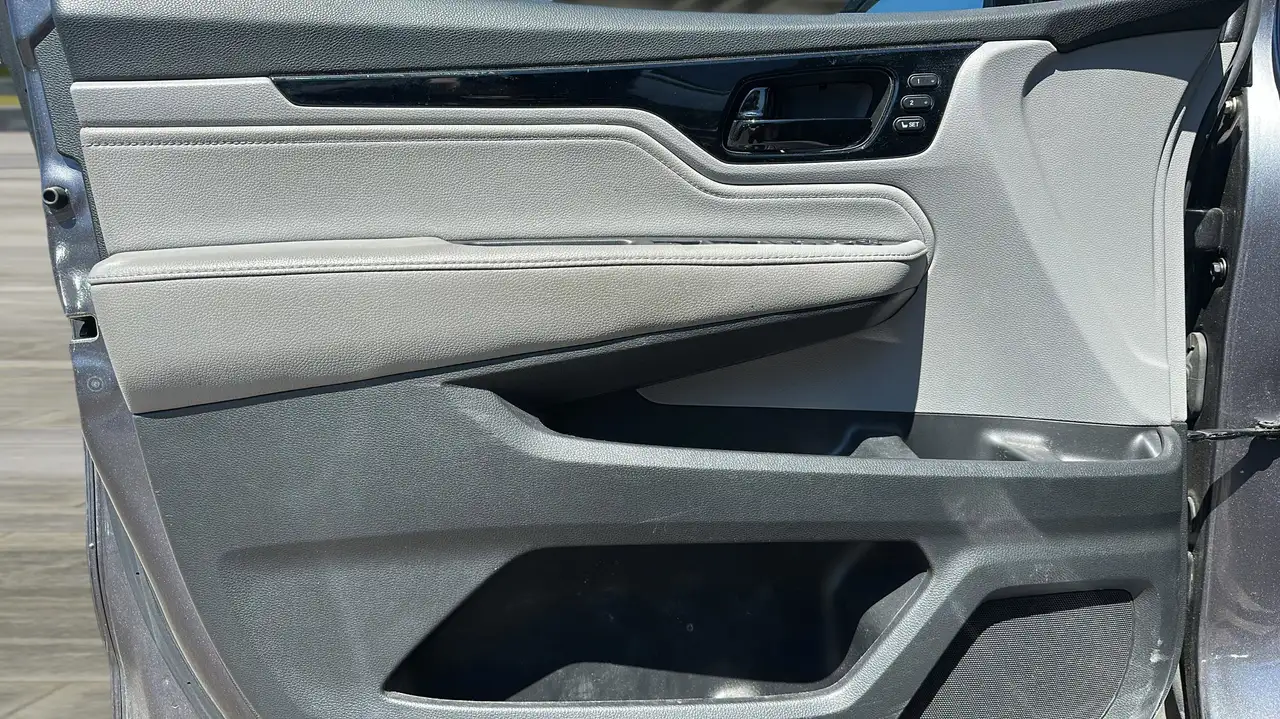 Honda Odyssey снимка Honda Odyssey