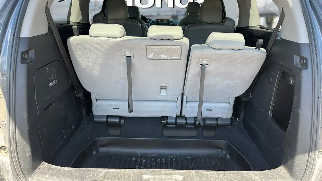 Honda Odyssey снимка Honda Odyssey